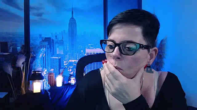 Snapshot of ninarandmann chatting on December 14, 2025, 7:08 pm ninarandmann online show from December 14, 2025, 7:08 pm