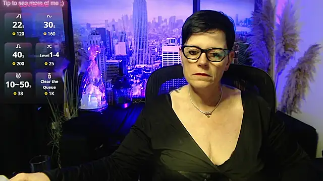 Snapshot of ninarandmann chatting on June 10, 2026, 2:40 pm ninarandmann online show from June 10, 2026, 2:40 pm