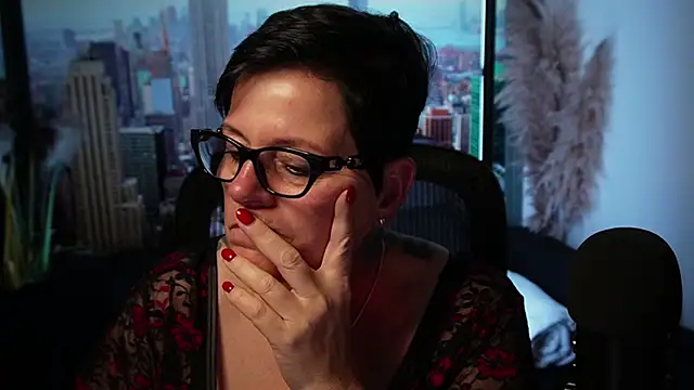 Snapshot of ninarandmann chatting on November 9, 2025, 6:01 pm ninarandmann online show from November 9, 2025, 6:01 pm