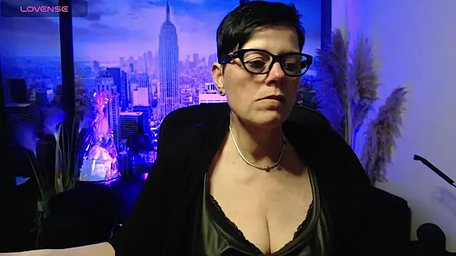 Snapshot of ninarandmann chatting on May 11, 2026, 2:29 pm ninarandmann online show from May 11, 2026, 2:29 pm