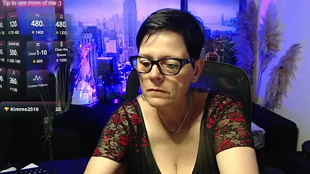 Snapshot of ninarandmann chatting on July 1, 2026, 2:06 pm ninarandmann online show from July 1, 2026, 2:06 pm