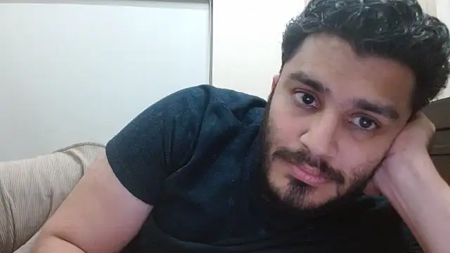 Snapshot of robintoit chatting on November 12, 2025, 5:28 pm robintoit online show from November 12, 2025, 5:28 pm