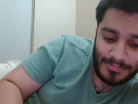 Snapshot of robintoit chatting on March 3, 2026, 5:20 pm robintoit online show from March 3, 2026, 5:20 pm