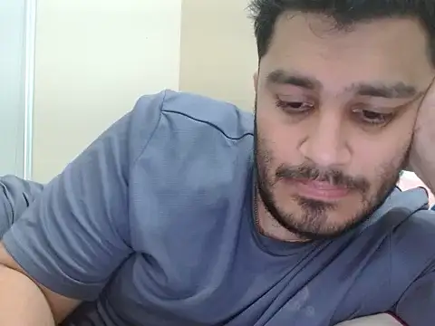 Snapshot of robintoit chatting on March 28, 2026, 4:24 am robintoit online show from March 28, 2026, 4:24 am