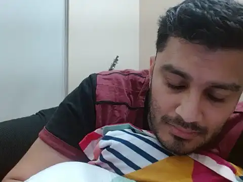 Snapshot of robintoit chatting on March 17, 2026, 8:01 pm robintoit online show from March 17, 2026, 8:01 pm