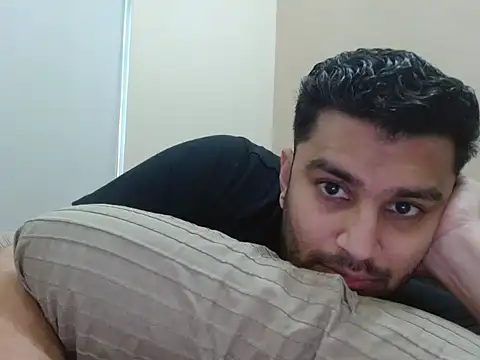 Snapshot of robintoit chatting on October 11, 2025, 4:02 am robintoit online show from October 11, 2025, 4:02 am