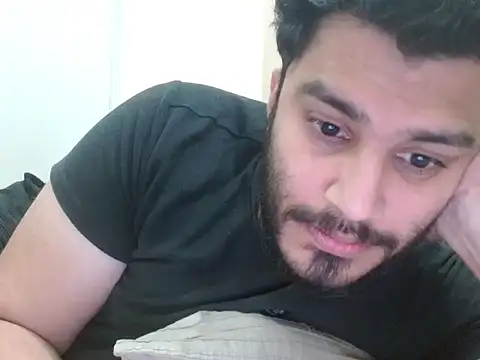 Snapshot of robintoit chatting on November 18, 2025, 2:59 am robintoit online show from November 18, 2025, 2:59 am