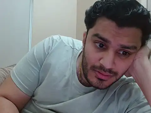 Snapshot of robintoit chatting on November 27, 2025, 6:25 am robintoit online show from November 27, 2025, 6:25 am