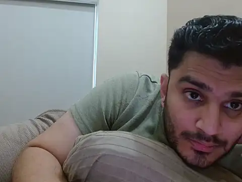 Snapshot of robintoit chatting on October 14, 2025, 5:30 am robintoit online show from October 14, 2025, 5:30 am