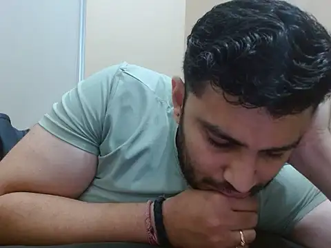 Snapshot of robintoit chatting on October 20, 2025, 6:59 am robintoit online show from October 20, 2025, 6:59 am