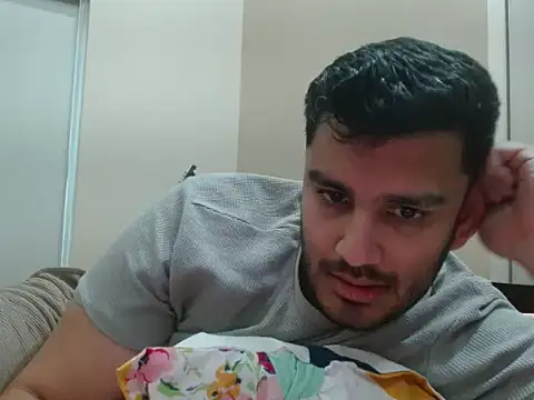 Snapshot of robintoit chatting on March 14, 2026, 3:56 am robintoit online show from March 14, 2026, 3:56 am