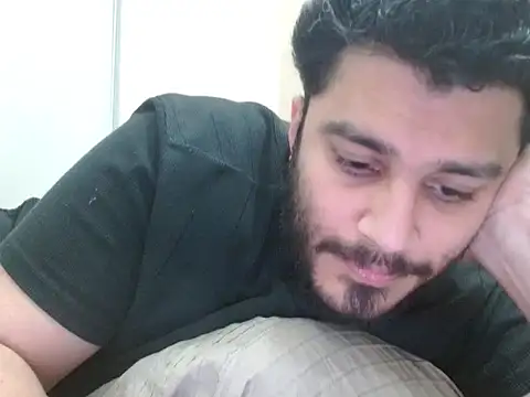 Snapshot of robintoit chatting on November 20, 2025, 2:01 am robintoit online show from November 20, 2025, 2:01 am