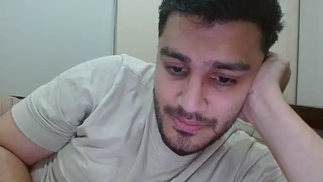 Snapshot of robintoit chatting on October 9, 2025, 4:29 pm robintoit online show from October 9, 2025, 4:29 pm