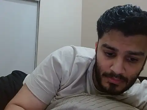 Snapshot of robintoit chatting on November 2, 2025, 2:22 pm robintoit online show from November 2, 2025, 2:22 pm