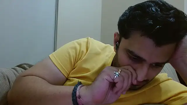 Snapshot of robintoit chatting on November 22, 2025, 5:01 pm robintoit online show from November 22, 2025, 5:01 pm