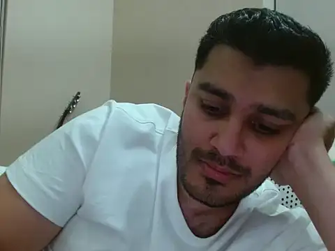 Snapshot of robintoit chatting on March 11, 2026, 4:34 pm robintoit online show from March 11, 2026, 4:34 pm