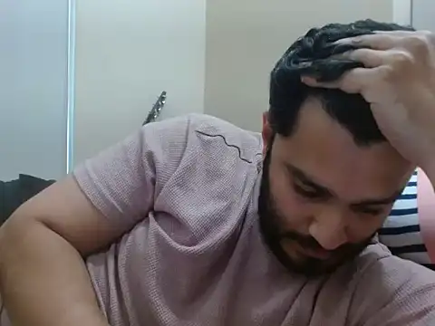 Snapshot of robintoit chatting on March 8, 2026, 5:00 am robintoit online show from March 8, 2026, 5:00 am