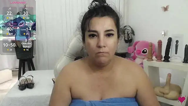 Snapshot of mom_hot__ chatting on July 12, 2026, 8:09 pm mom hot online show from July 12, 2026, 8:09 pm