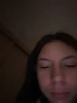 Snapshot of Bonniepark chatting on November 27, 2025, 1:22 pm Bonniepark online show from November 27, 2025, 1:22 pm