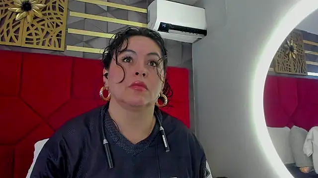 hanny milf online show from May 2, 2026, 11:59 am