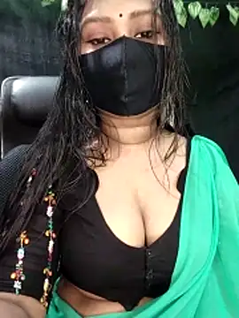 Snapshot of Idhika_Paul chatting on November 17, 2025, 11:58 am Idhika Paul online show from November 17, 2025, 11:58 am