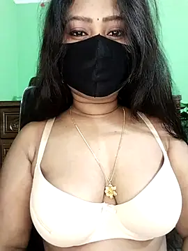 Snapshot of Idhika_Paul chatting on March 6, 2026, 11:55 pm Idhika Paul online show from March 6, 2026, 11:55 pm