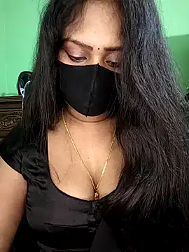 Snapshot of Idhika_Paul chatting on March 5, 2026, 11:54 pm Idhika Paul online show from March 5, 2026, 11:54 pm