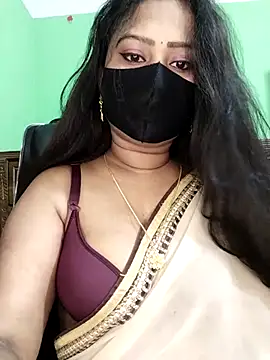 Snapshot of Idhika_Paul chatting on March 3, 2026, 10:28 pm Idhika Paul online show from March 3, 2026, 10:28 pm