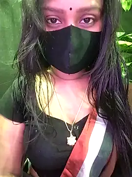 Snapshot of Idhika_Paul chatting on November 23, 2025, 7:51 am Idhika Paul online show from November 23, 2025, 7:51 am