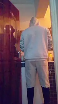 MaskedGQ online show from November 9, 2025, 5:06 pm