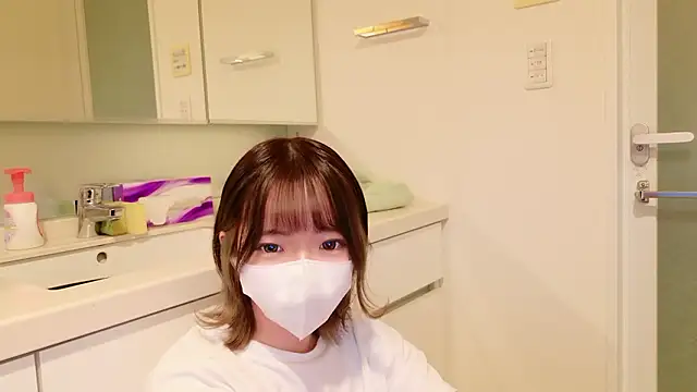 ranran ch online show from October 13, 2025, 5:31 am