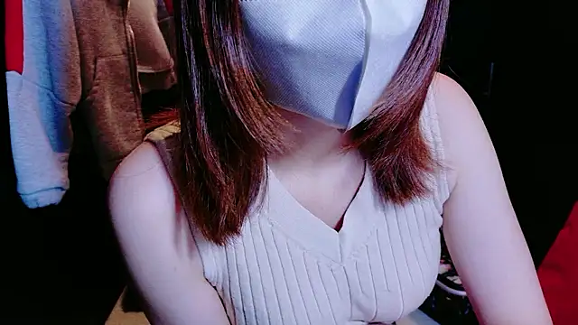 Snapshot of Yui-Ch chatting on July 1, 2026, 1:11 pm Yui-Ch online show from July 1, 2026, 1:11 pm