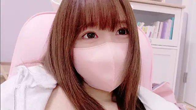 Yui-Ch online show from March 6, 2025, 4:17 pm