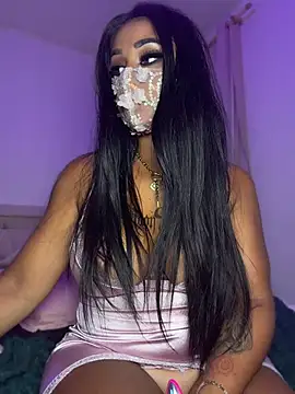 Snapshot of kamila_french chatting on July 23, 2026, 10:28 pm kamila french online show from July 23, 2026, 10:28 pm