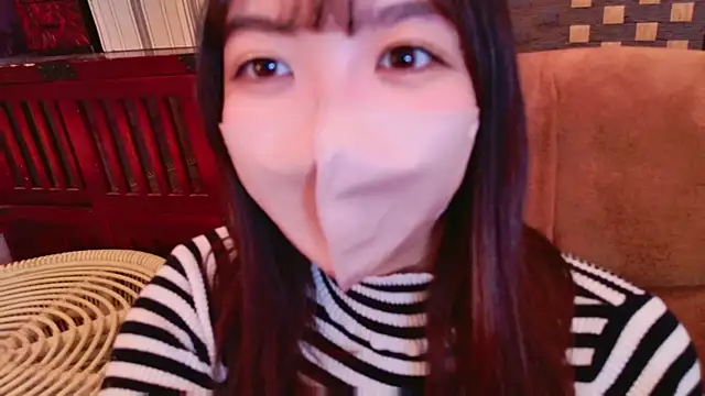 Snapshot of pyon_kawa chatting on February 2, 2025, 6:47 am pyon kawa online show from February 2, 2025, 6:47 am