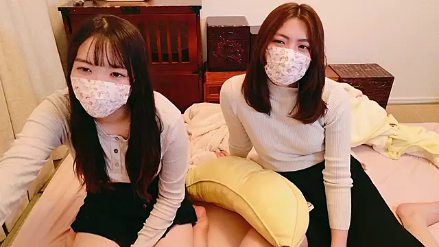 Snapshot of pyon_kawa chatting on November 7, 2025, 7:46 am pyon kawa online show from November 7, 2025, 7:46 am