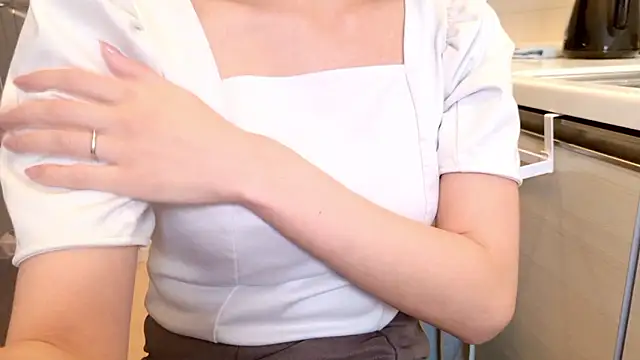 Snapshot of sayaka_xo chatting on April 17, 2026, 7:22 am sayaka xo online show from April 17, 2026, 7:22 am
