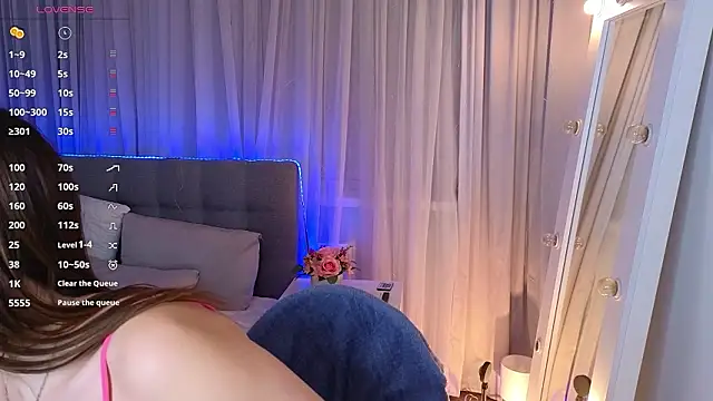 Milkissss online show from February 15, 2026, 9:47 pm