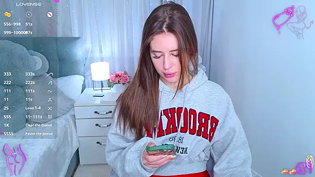 Milkissss online show from January 12, 2026, 4:19 am