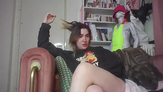 Snapshot of Icy__Diamond chatting on December 4, 2025, 7:07 am Icy Diamond online show from December 4, 2025, 7:07 am