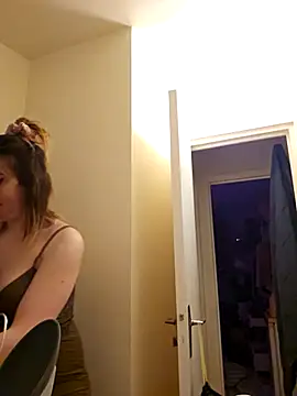 Snapshot of Icy__Diamond chatting on February 12, 2026, 8:30 pm Icy Diamond online show from February 12, 2026, 8:30 pm