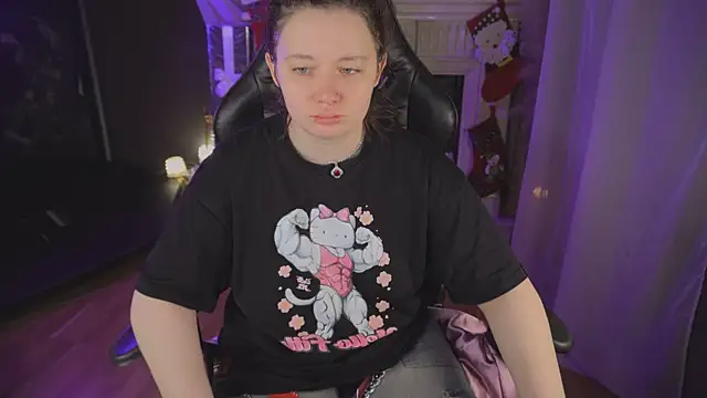 Snapshot of carolina_elf chatting on December 14, 2025, 12:33 pm carolina elf online show from December 14, 2025, 12:33 pm