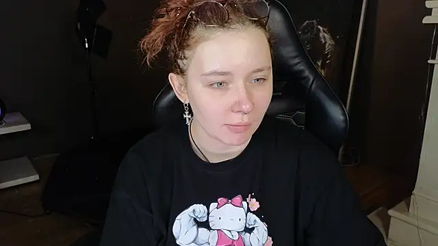 Snapshot of carolina_elf chatting on February 7, 2025, 5:52 am carolina elf online show from February 7, 2025, 5:52 am
