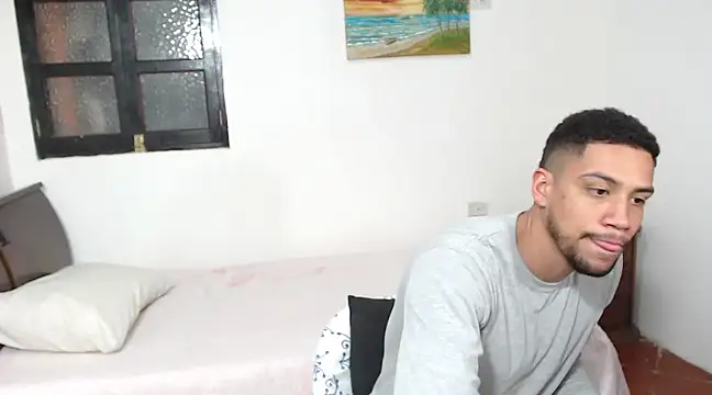 Snapshot of Jhors__Collens chatting on March 5, 2025, 5:29 am Jhors Collens online show from March 5, 2025, 5:29 am