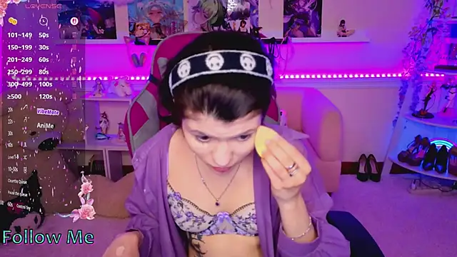 Snapshot of Katya_Zaitseva chatting on May 9, 2026, 12:19 pm Katya Zaitseva online show from May 9, 2026, 12:19 pm