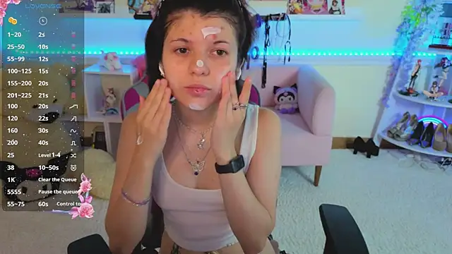Snapshot of Katya_Zaitseva chatting on July 1, 2026, 6:19 pm Katya Zaitseva online show from July 1, 2026, 6:19 pm
