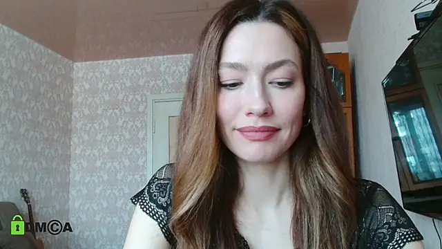 alicia spicy online show from February 19, 2025, 4:12 am