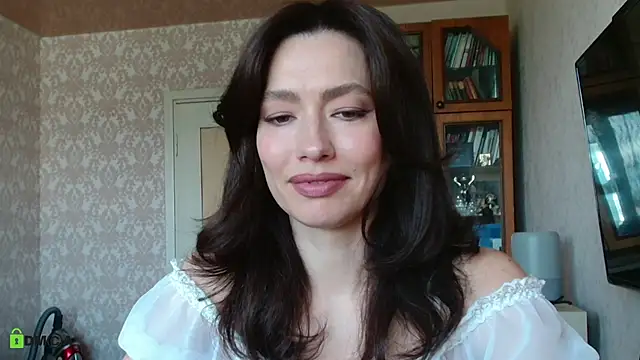 Snapshot of alicia_spicy chatting on June 2, 2026, 6:35 am alicia spicy online show from June 2, 2026, 6:35 am