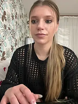 Snapshot of adel_secret chatting on March 5, 2026, 9:00 pm adel secret online show from March 5, 2026, 9:00 pm