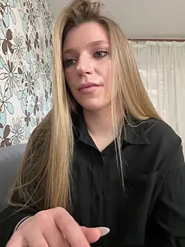 Snapshot of adel_secret chatting on February 22, 2026, 8:43 pm adel secret online show from February 22, 2026, 8:43 pm